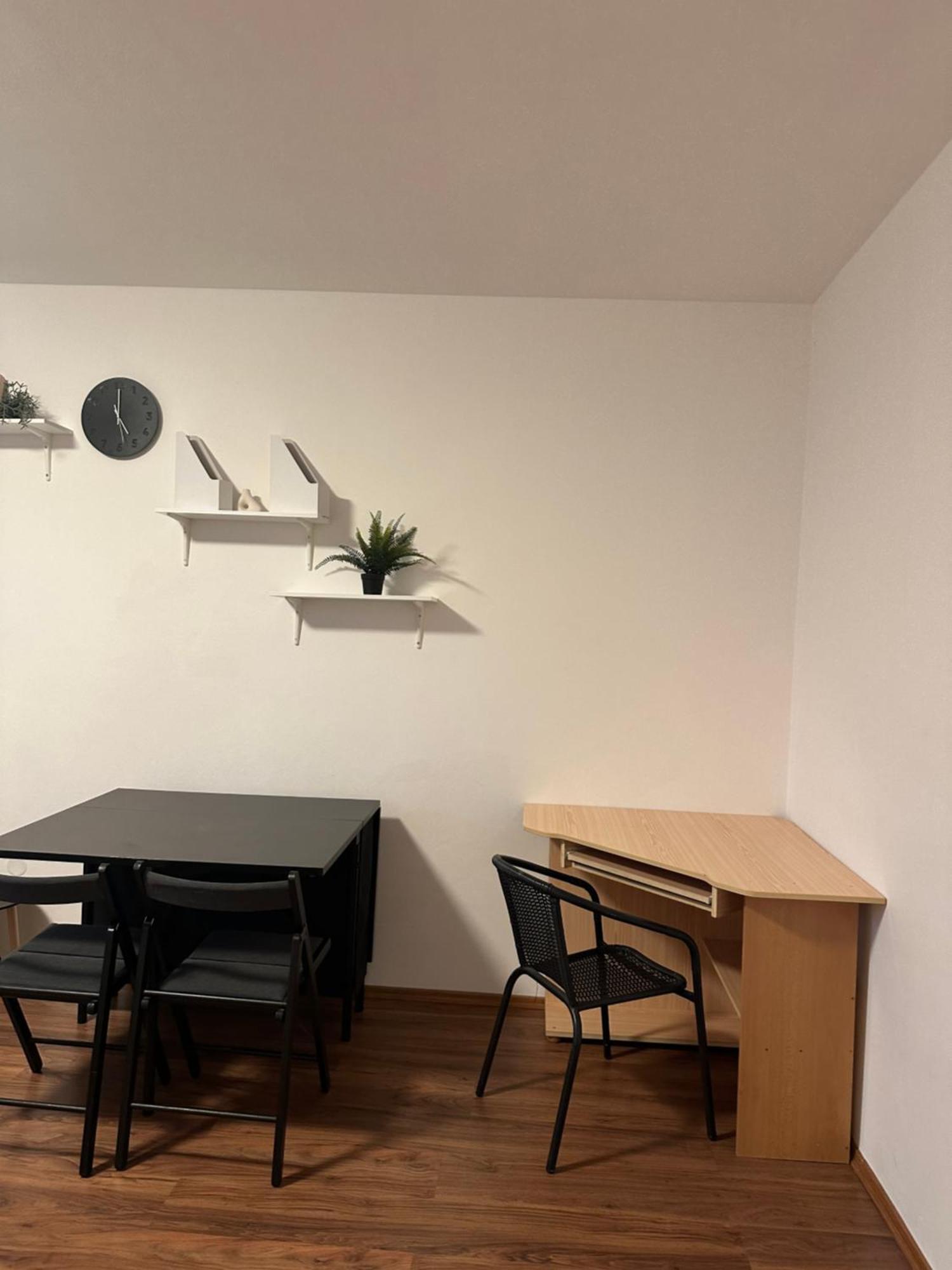 Private Room 1 Km From Center With Kitchen Bratysława Zewnętrze zdjęcie